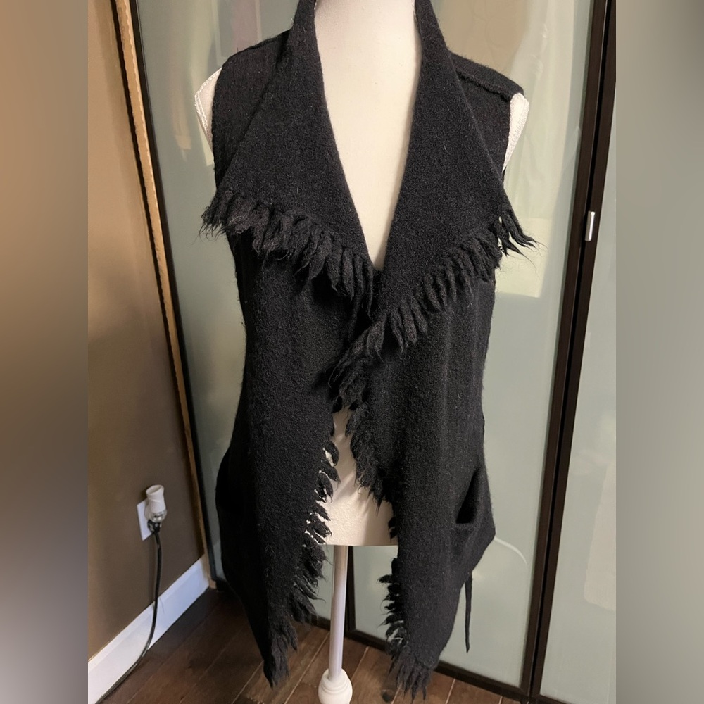 Extra small very soft and warm vest by Wilfred Free